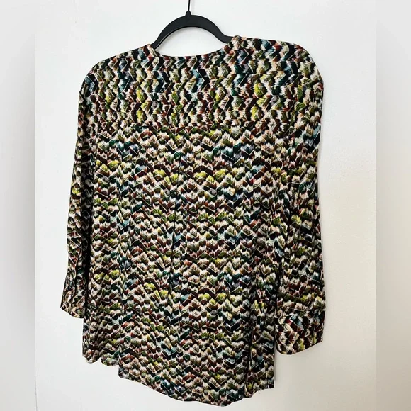 NWOT LIVERPOOL LA multi 3/4 sleeve pop over blouse M - Picture 4 of 9